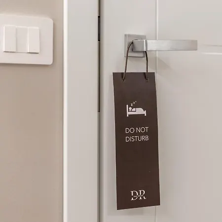 D & D Otel *