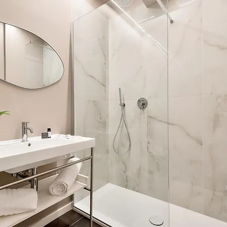 D & D Ξενοδοχείο *